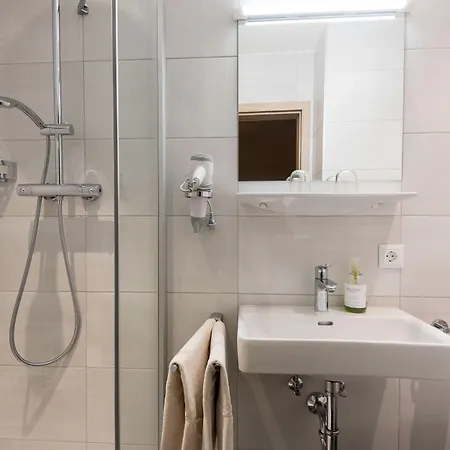 Zwischenberger * Obervellach